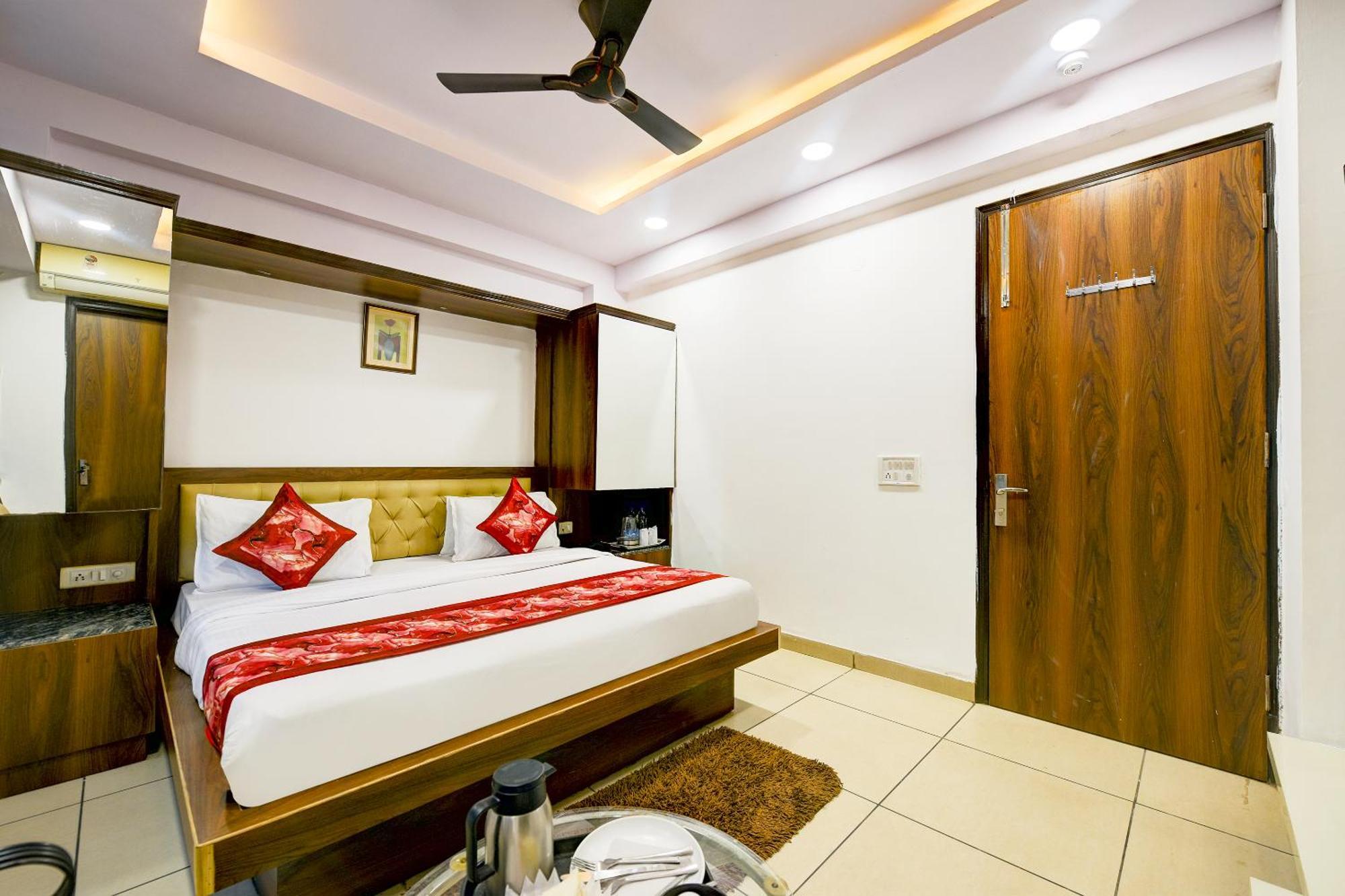 Hotel Le Grand - Walk-In From Rk Ashram Metro Station New Delhi Bagian luar foto