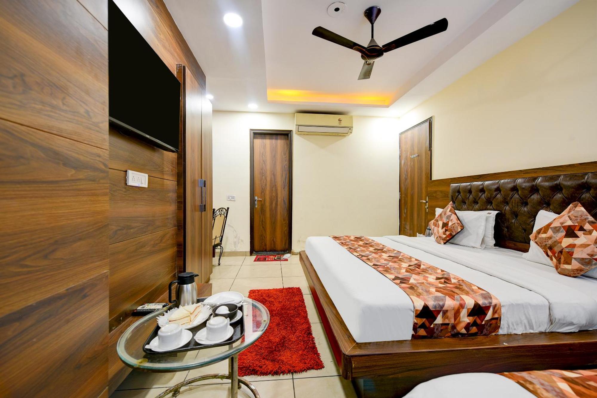 Hotel Le Grand - Walk-In From Rk Ashram Metro Station New Delhi Bagian luar foto
